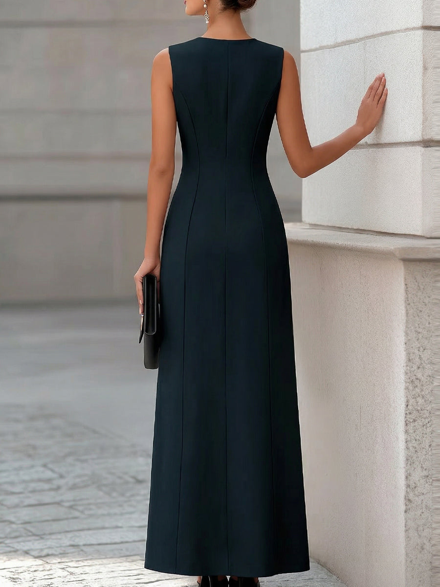 Olivia Bennet | Sleeveless Seam Sculpted Front Slit Maxi Dress