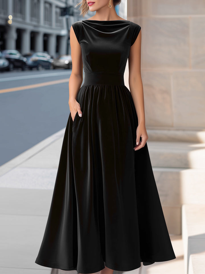 Olivia Bennet | Boat-Neck A-Line Velvet Gown