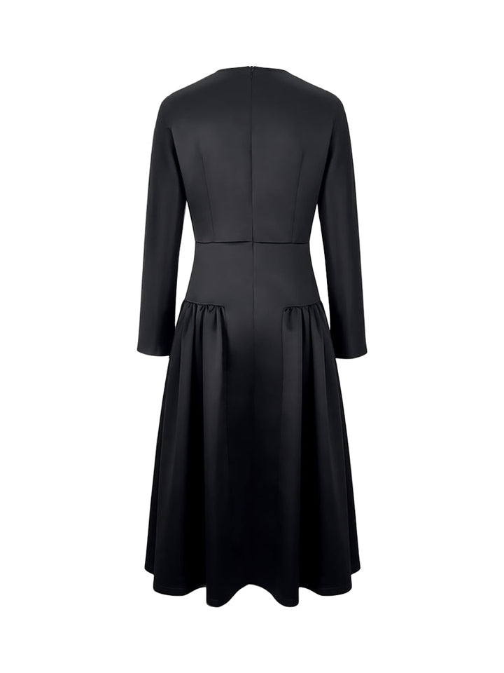 Olivia Bennet | Long Sleeves Solid Color Round-Neck Midi Dresses