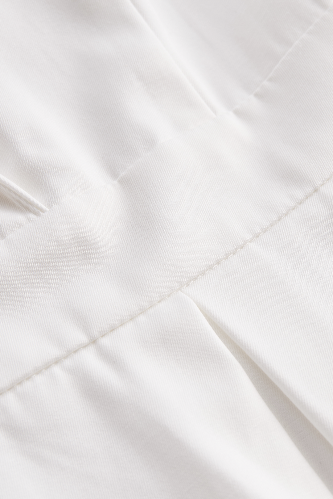 Olivia Bennet | White Pleated Mini Shirt Dress
