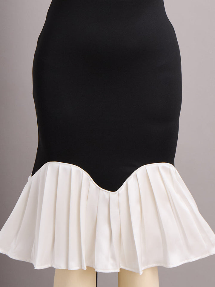 Olivia Bennet | Black and White High-Neck Midi Crepe Dress