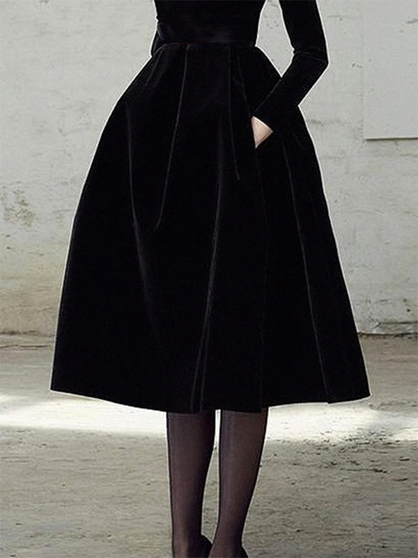 Olivia Bennet | Long Sleeves Skinny Solid Color High Neck Midi Dresses