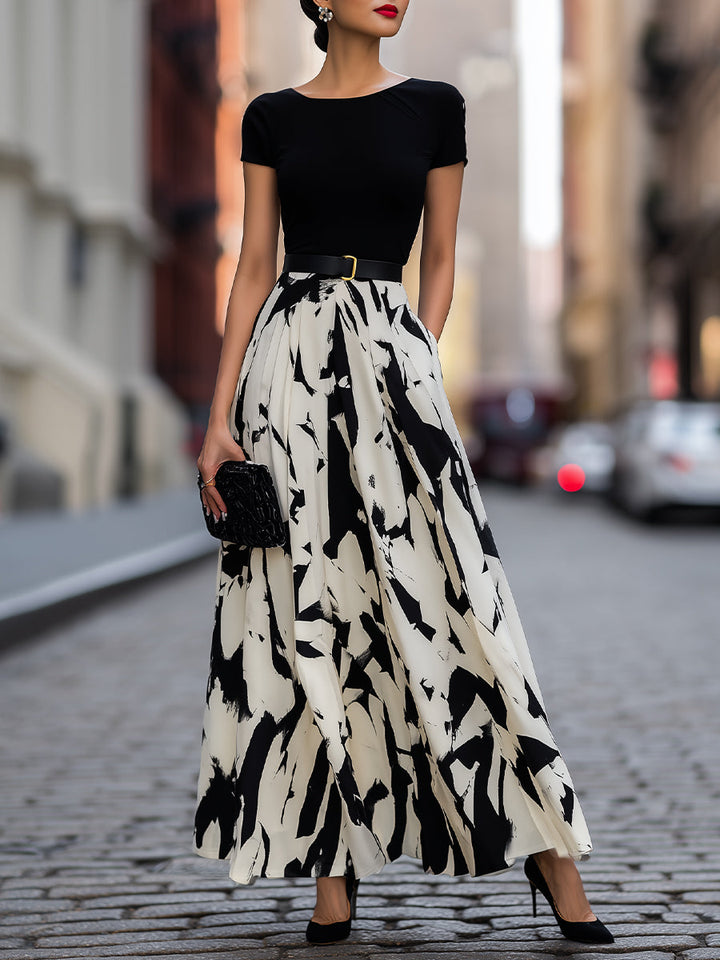 Olivia Bennet | Abstract Print Pleated Maxi Dress