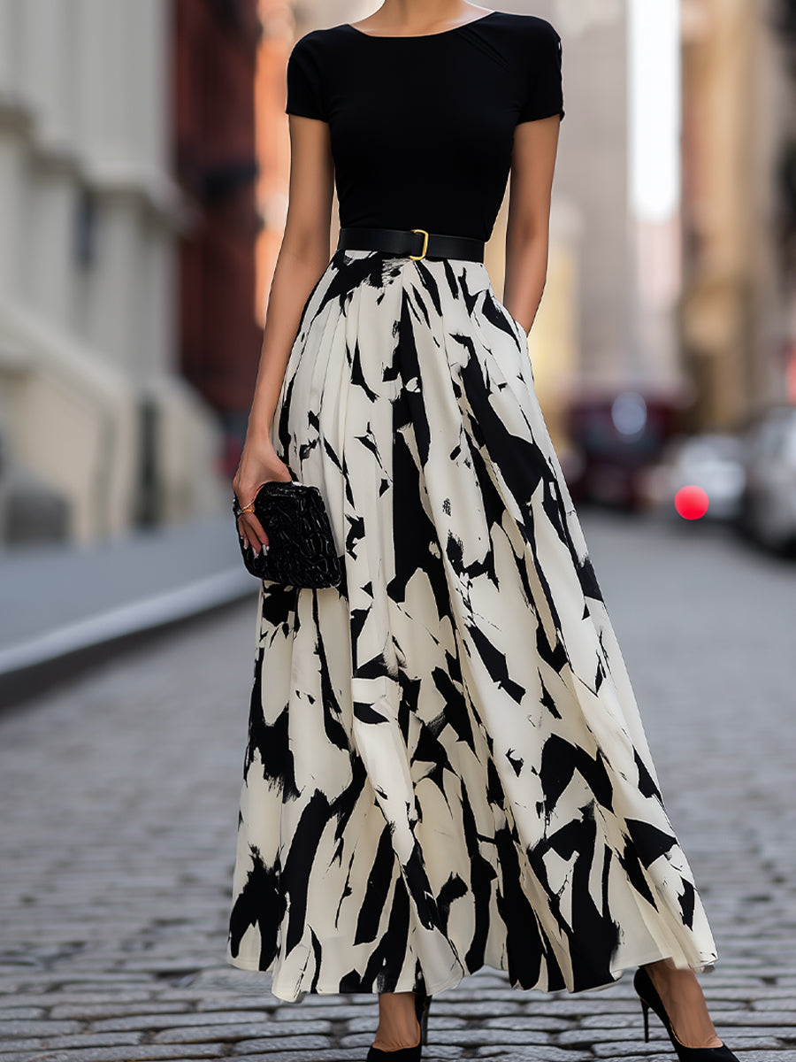 Olivia Bennet | Abstract Print Pleated Maxi Dress