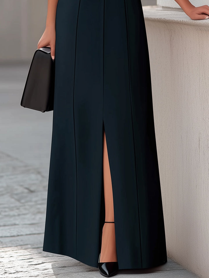 Olivia Bennet | Sleeveless Seam Sculpted Front Slit Maxi Dress