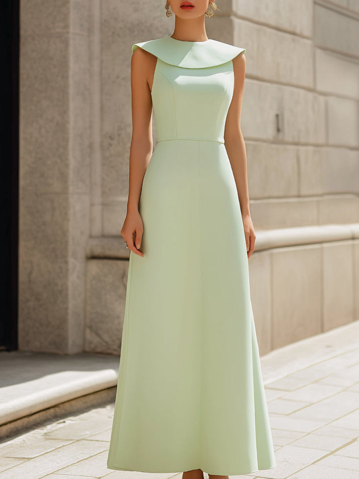 Olivia Bennet | Sculpted Collar Sleeveless A-Line Maxi Dress
