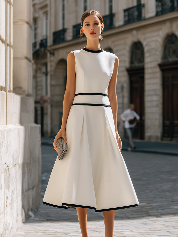 Olivia Bennet | Structured Contrast Trim Sleeveless A-Line Maxi Dress
