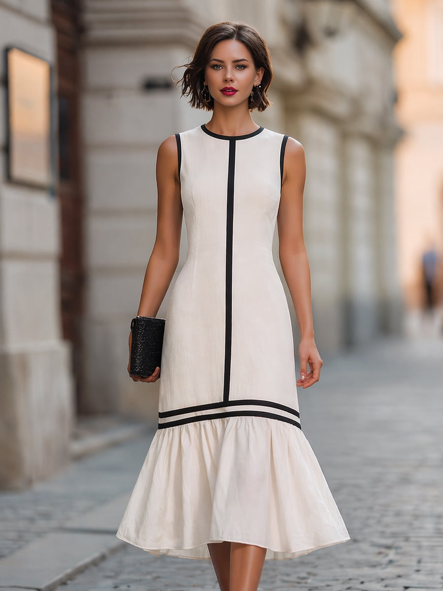 Olivia Bennet | Contrast Trim Sleeveless Flared Hem Maxi Dress