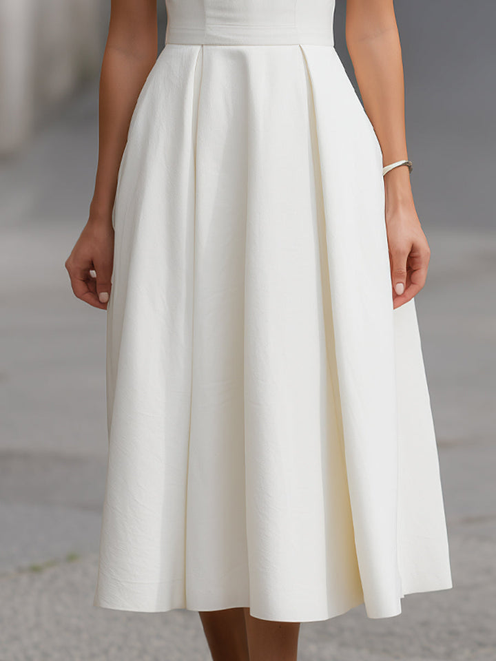Olivia Bennet | Structured V-Neck Short Sleeve A-Line Midi Dress