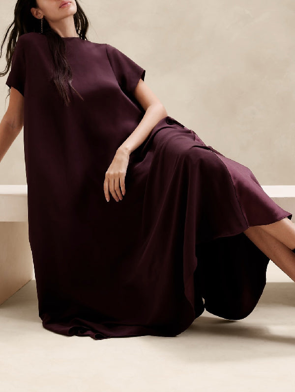 Olivia Bennet | Loose Short Sleeves Pockets Solid Color Round-Neck Maxi Dresses