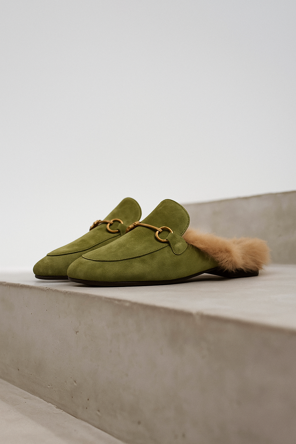 Olivia Bennet | Luxe Mule for Women in Leather, Slip-On, Black