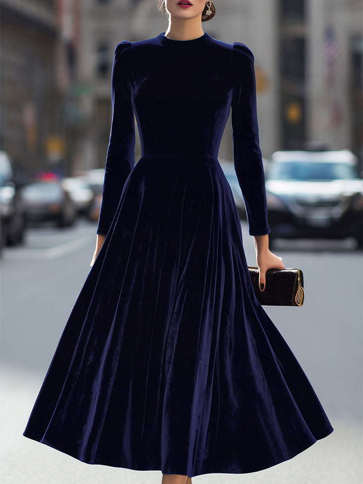 Olivia Bennet | Luxurious Velvet Long-Sleeve Midi Dress