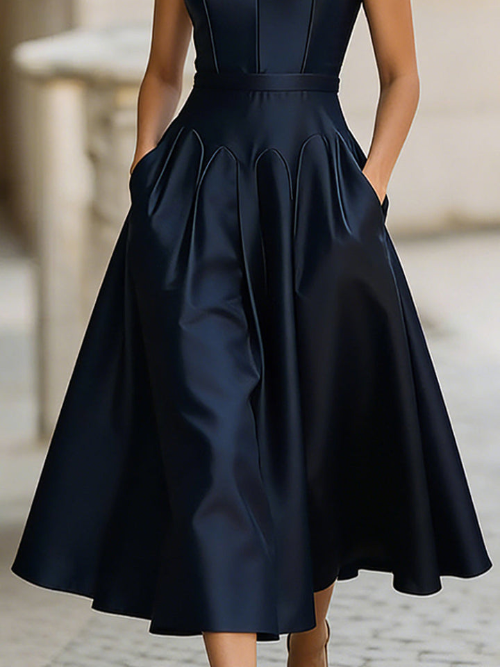 Olivia Bennet | Ivory Structured A-Line Crepe Dress