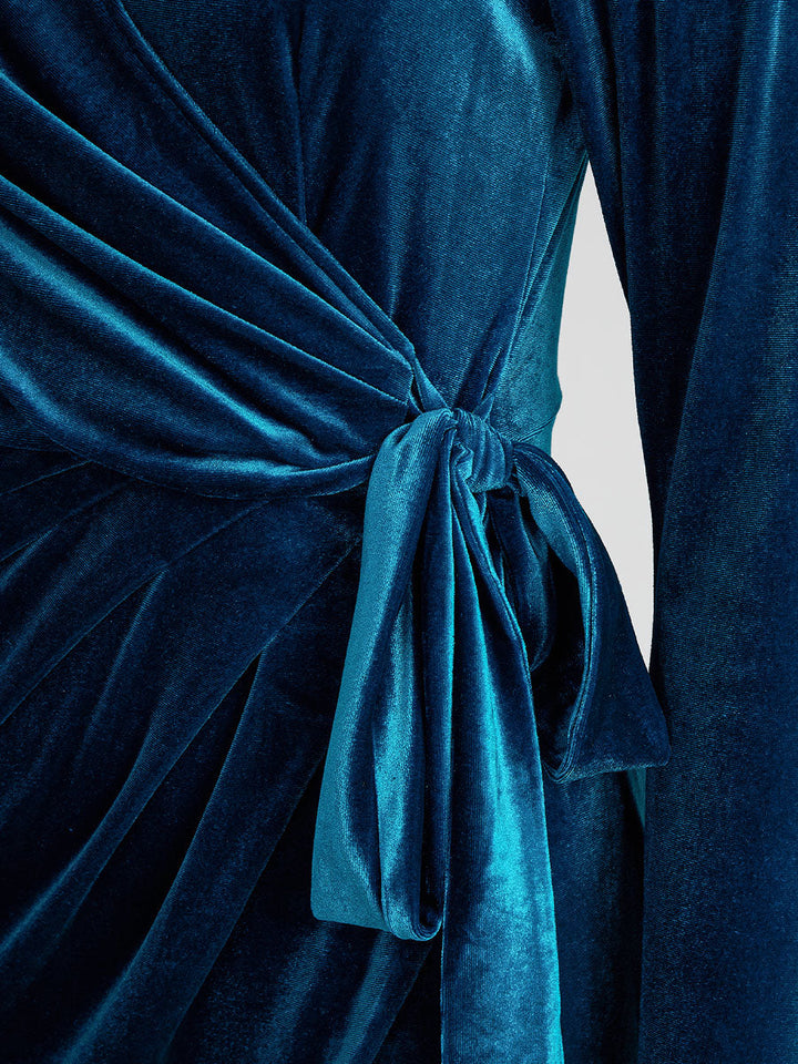 Olivia Bennet | Elegant Midnight Blue Velvet Wrap Midi Dress