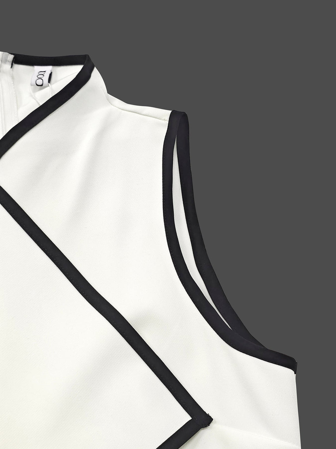 Olivia Bennet | False Two Sleeveless Solid Color Midi Dresses