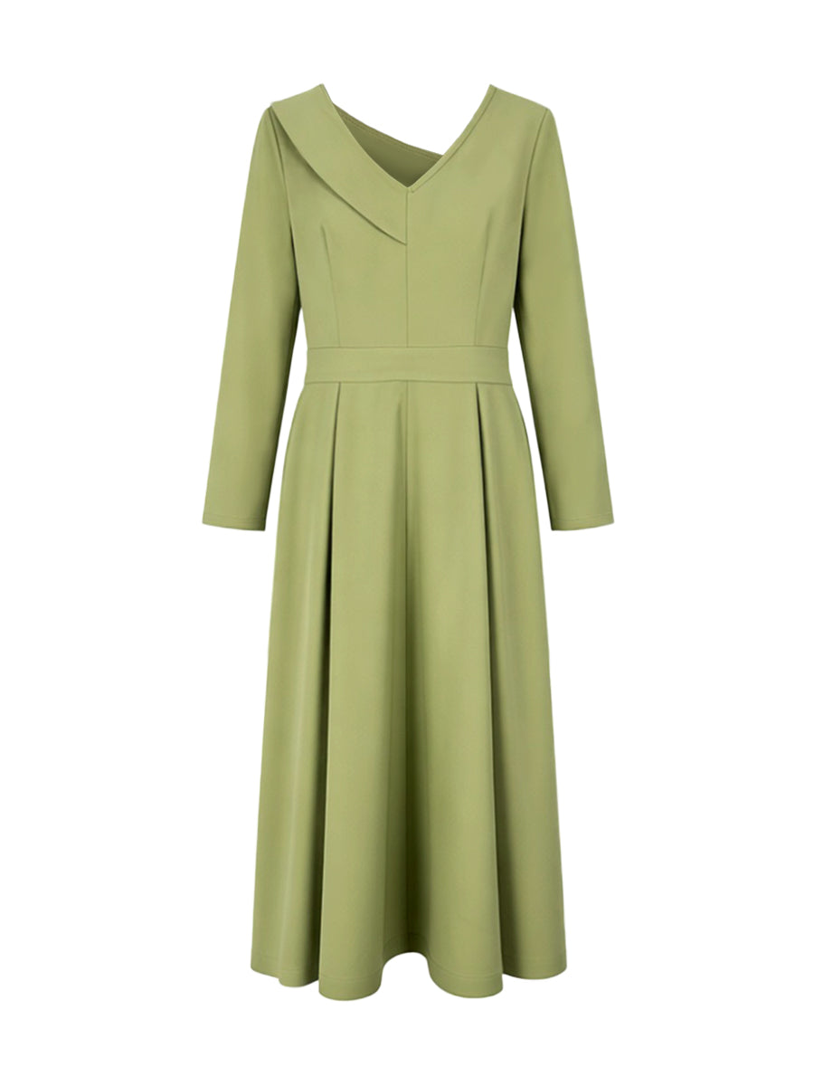 Olivia Bennet | A-Line High Waisted Pleated Pockets Solid Color V-Neck Maxi Dresses