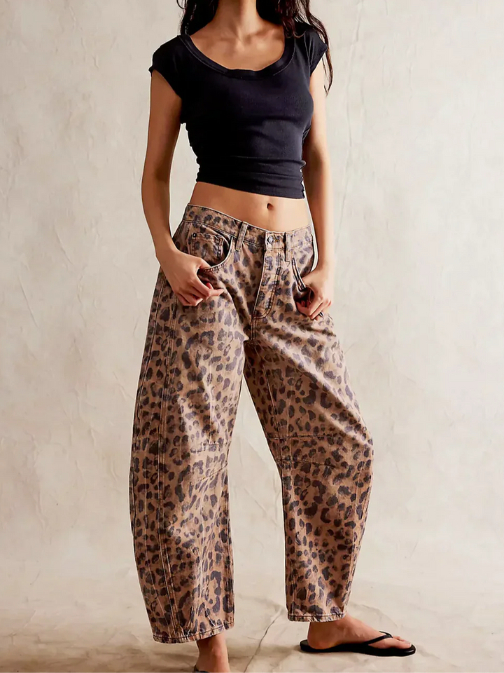 Olivia Bennet | Barrel-Leg Denim Jeans for Women