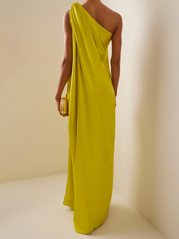Olivia Bennet | Loose Sleeveless Solid Color One-shoulder Maxi Dresses