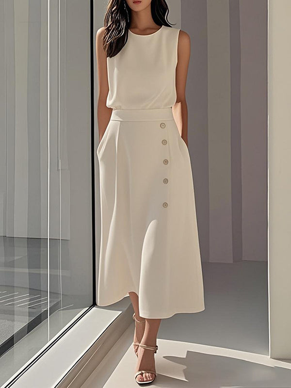 Olivia Bennet | Loose Sleeveless Buttoned Pockets Solid Color Round-Neck Midi Dresses