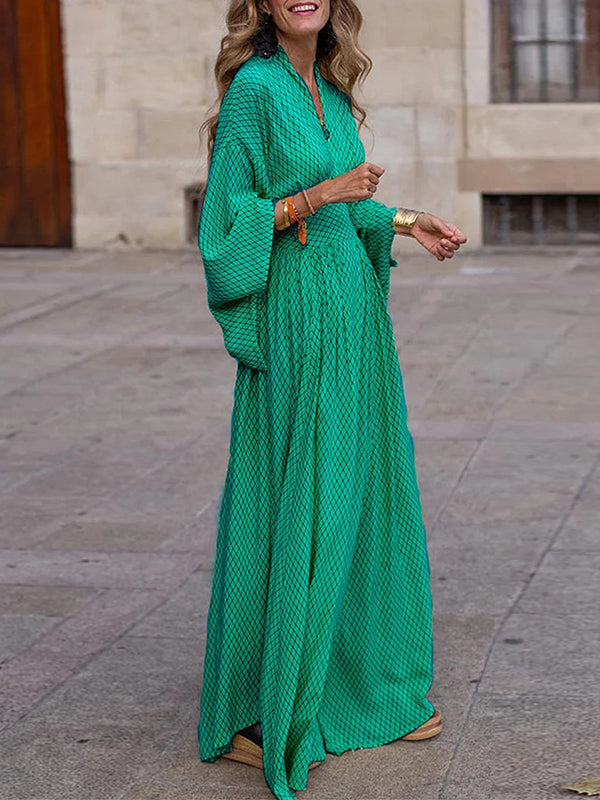 Olivia Bennet | Raglan Sleeve Pleated Split-Joint V-Neck Maxi Dresses