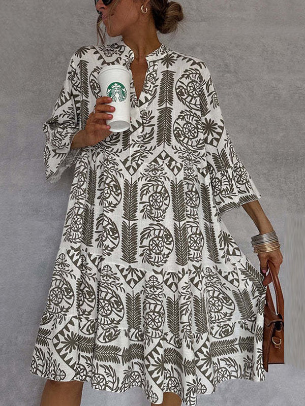 Olivia Bennet | Loose Three-Quarter Sleeves Falbala Printed V-Neck Midi Dresses
