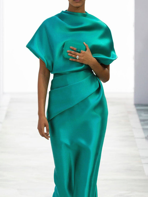 Olivia Bennet | Loose Short Sleeves Pleated Solid Color Maxi Dresses