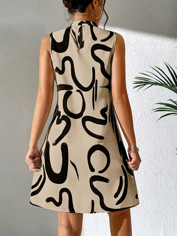 Olivia Bennet | A-line Sleeveless Contrast Color Printed Mini Dresses