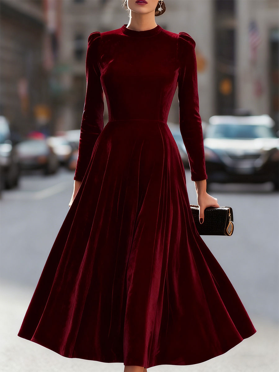 Olivia Bennet | Luxurious Velvet Long-Sleeve Midi Dress