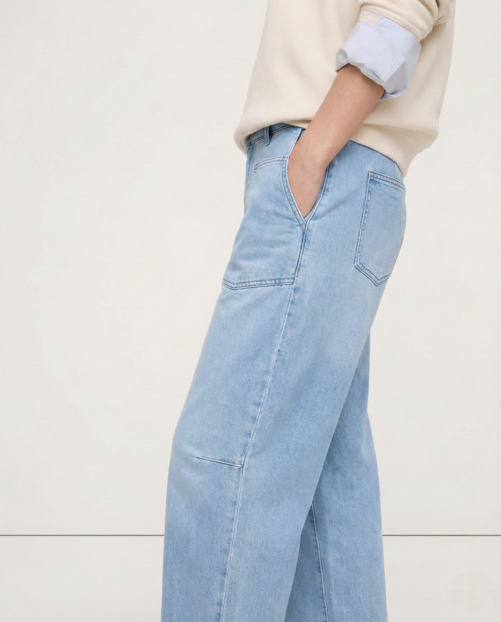 Olivia Bennet | Structured Barrel Jeans for Women in Denim