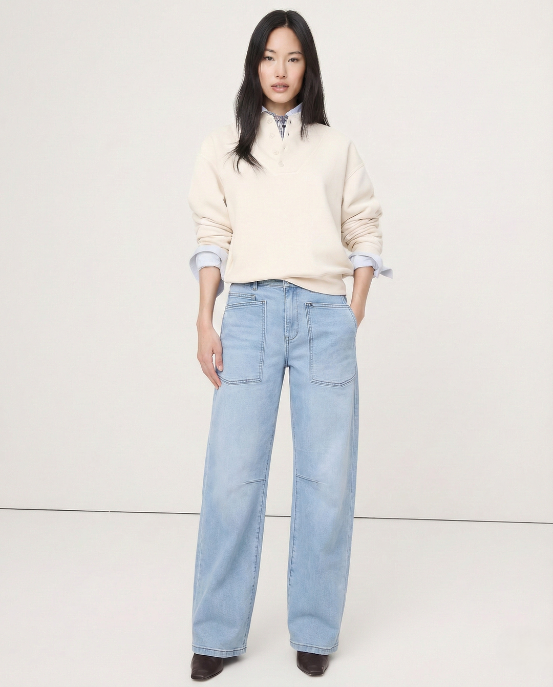 Olivia Bennet | Structured Barrel Jeans for Women in Denim