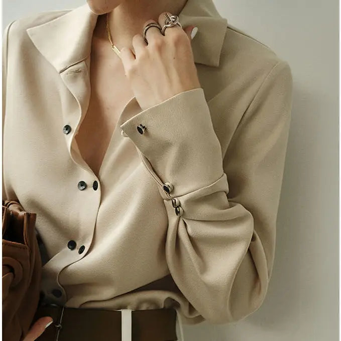 Olivia Bennet | Chic Blouse for Women in Lightweight Fabric