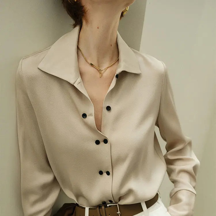 Olivia Bennet | Chic Blouse for Women in Lightweight Fabric
