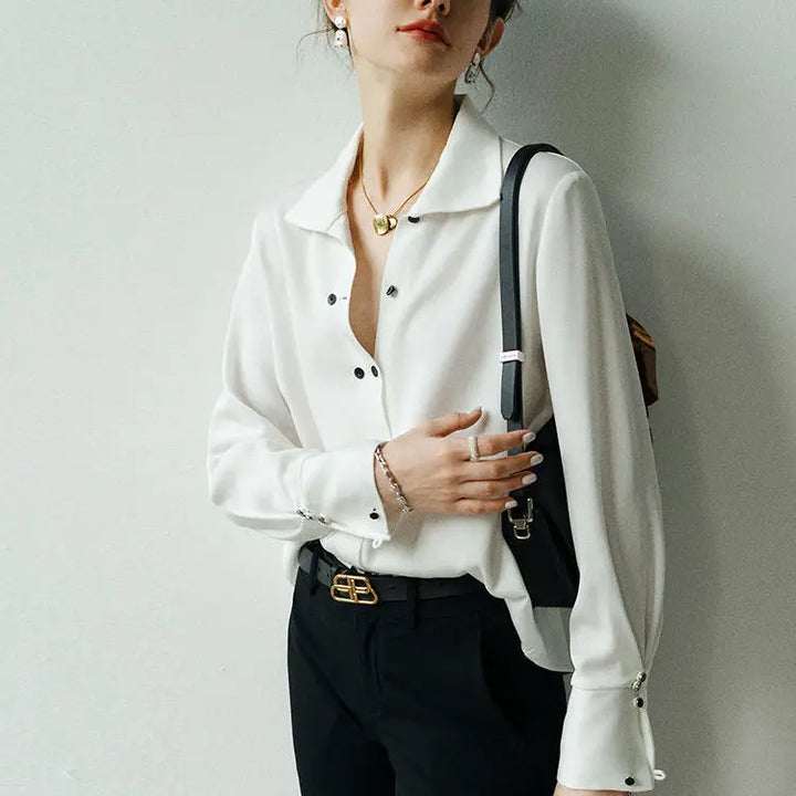Olivia Bennet | Chic Blouse for Women in Lightweight Fabric