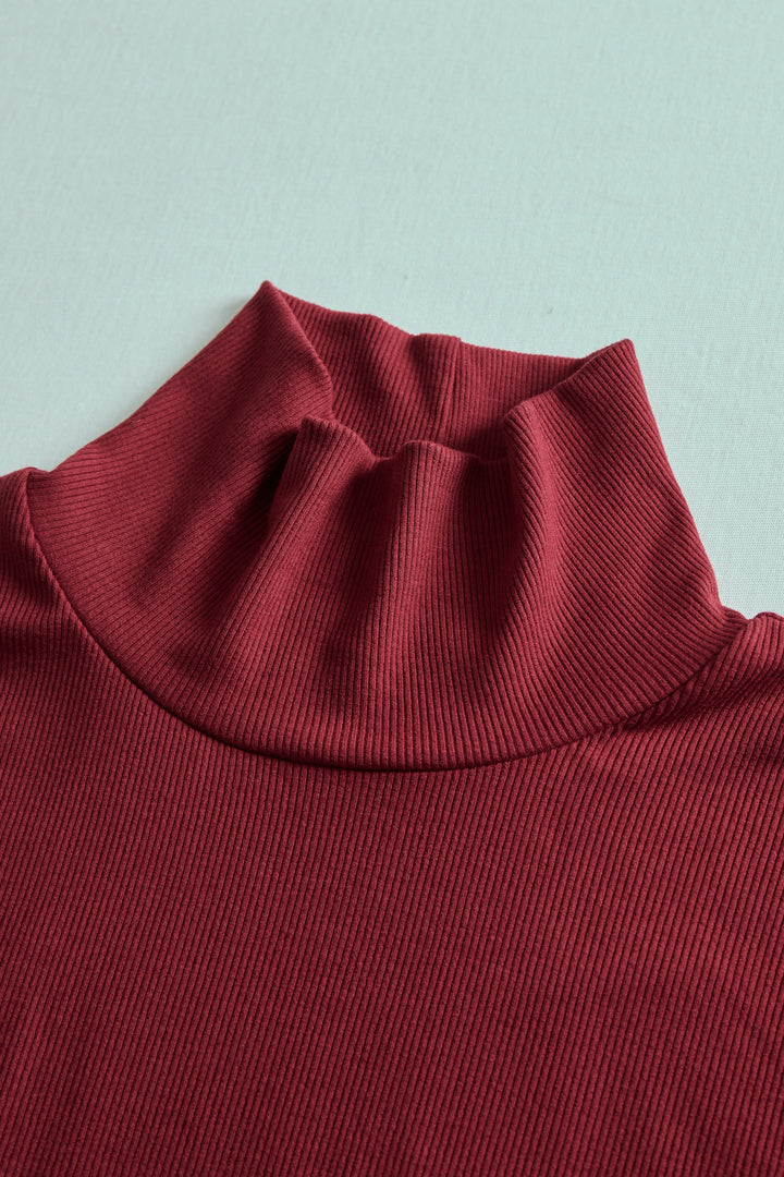 Olivia Bennet | Burgundy Turtleneck Balloon-Sleeve Ribbed Dress