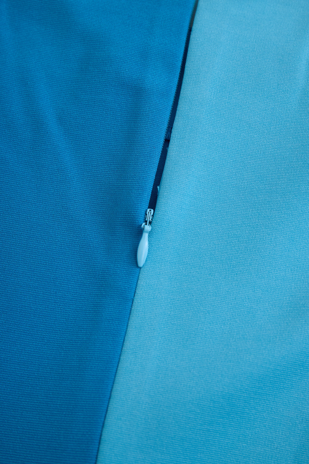 Olivia Bennet | Ocean Blue Colorblock Midi Dress