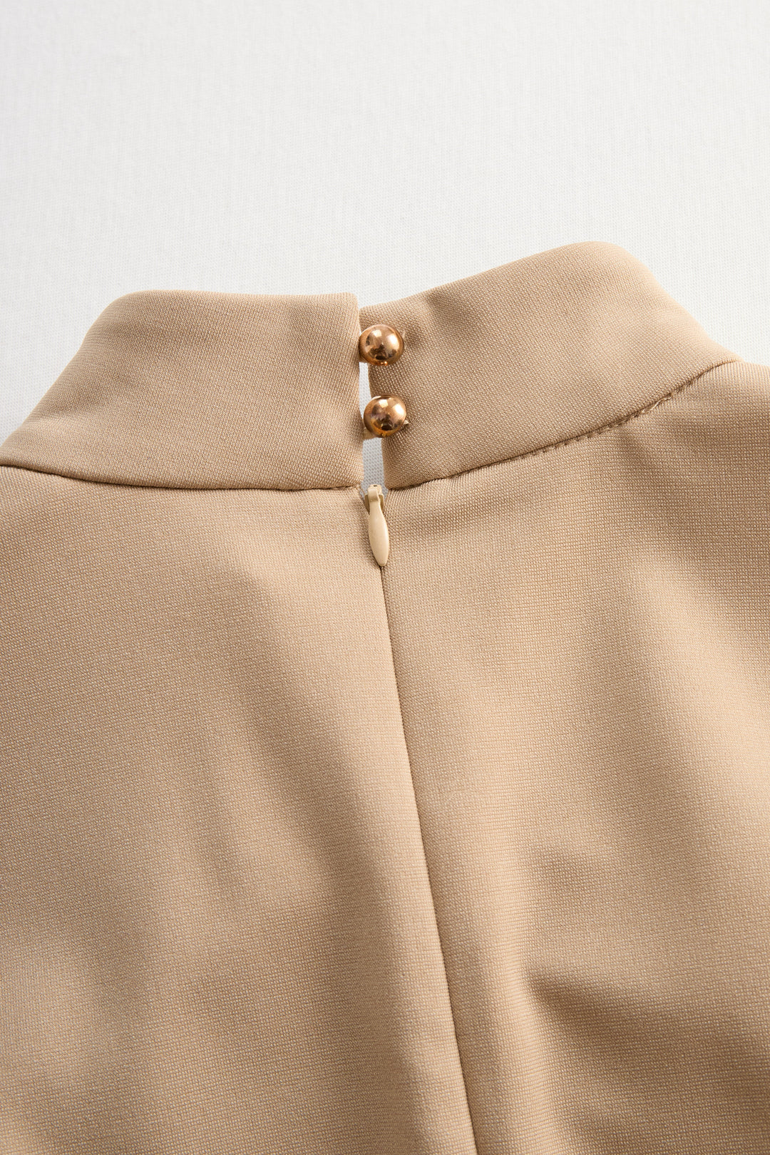 Olivia Bennet | Beige Belted Midi Dress
