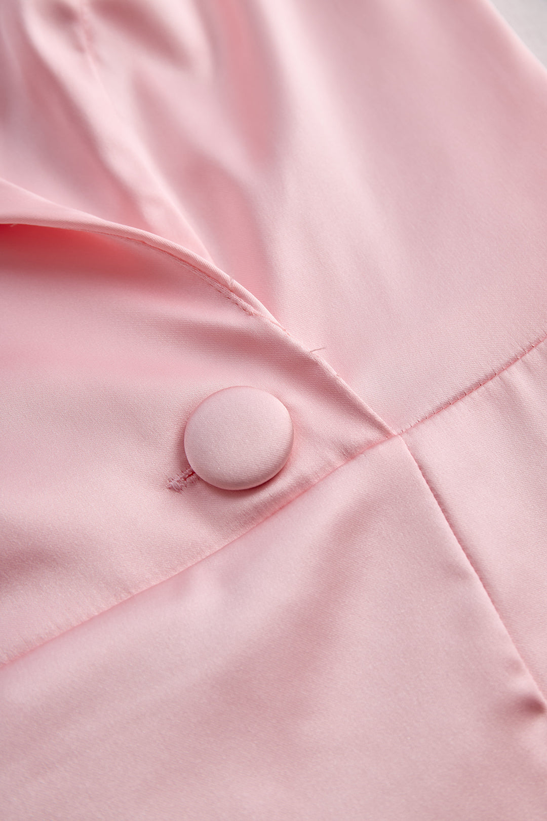 Olivia Bennet | Blush Pink Sleeveless Blazer-Style Satin Dress