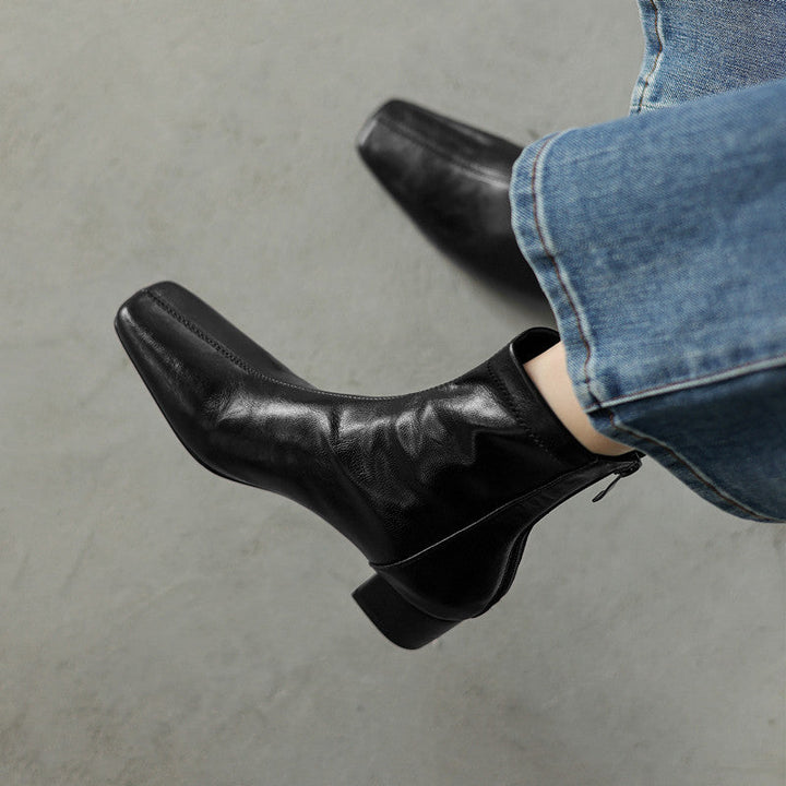 MINIMALIST BLOCK-HEEL ANKLE BOOTS