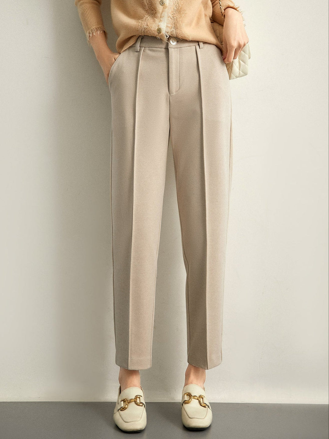 Olivia Bennet | Trousers for Women in Natural Fabric, Slim Fit, Gray, Contemporary Style