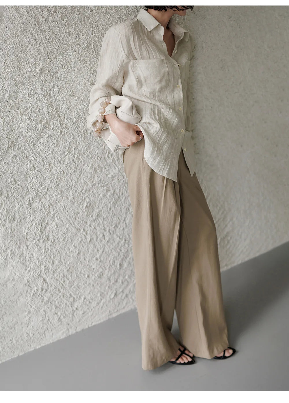 Olivia Bennet | Pleated Linen Button Shirt