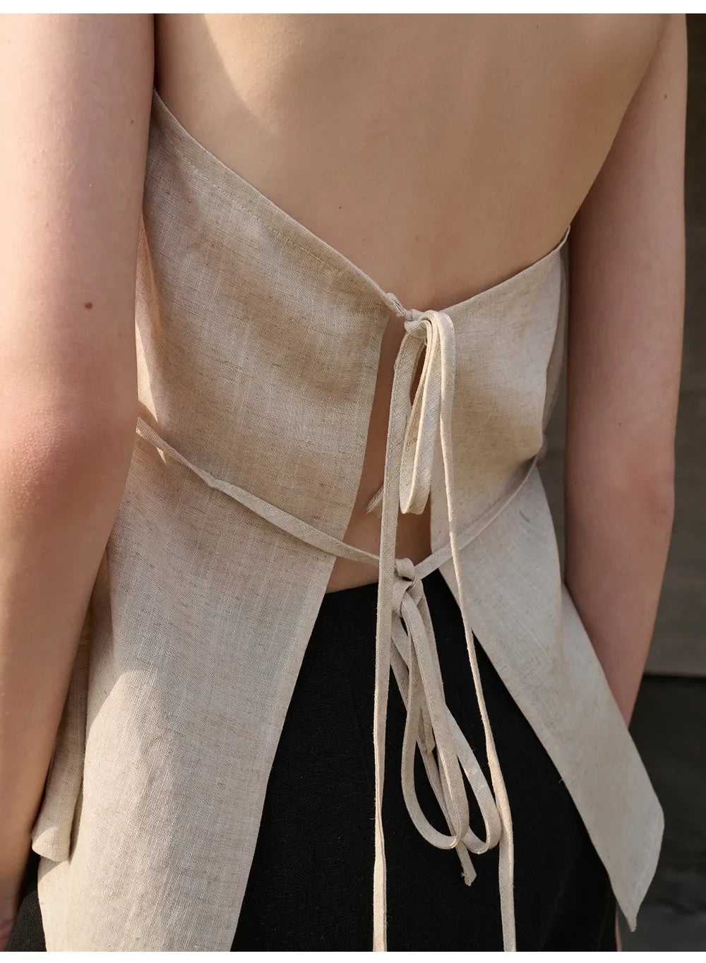 Olivia Bennet | Linen Halter Waistcoat Top