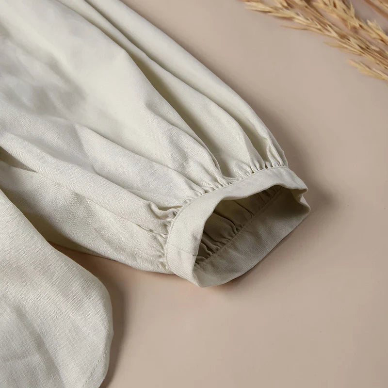 Olivia Bennet | Gathered Lantern Sleeve Blouse