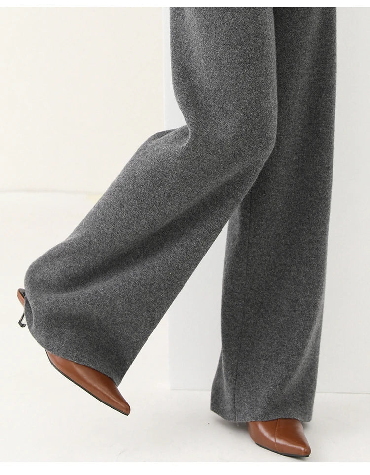 Olivia Bennet | Merino Sweats