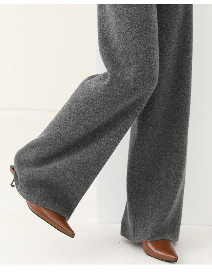 Olivia Bennet | Merino Sweats