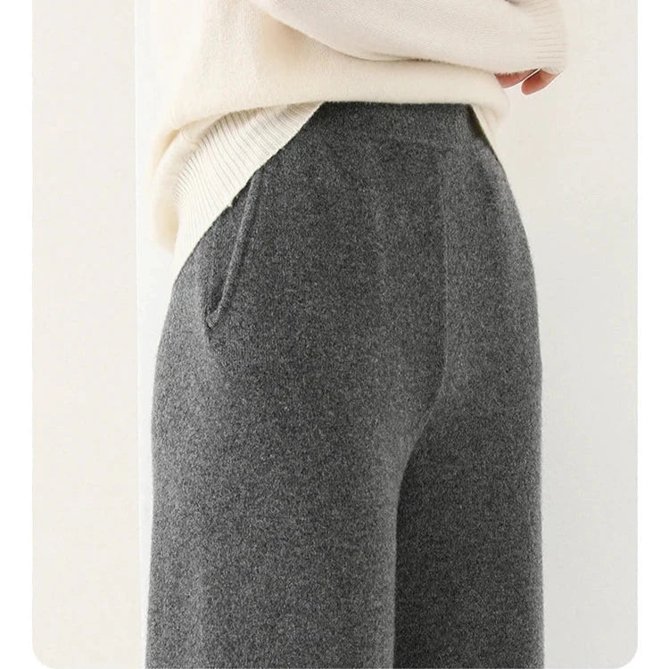Olivia Bennet | Merino Sweats
