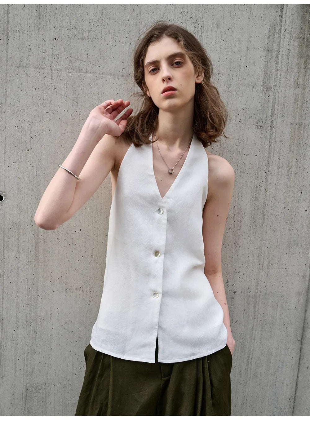 Olivia Bennet | Linen Halter Waistcoat Top