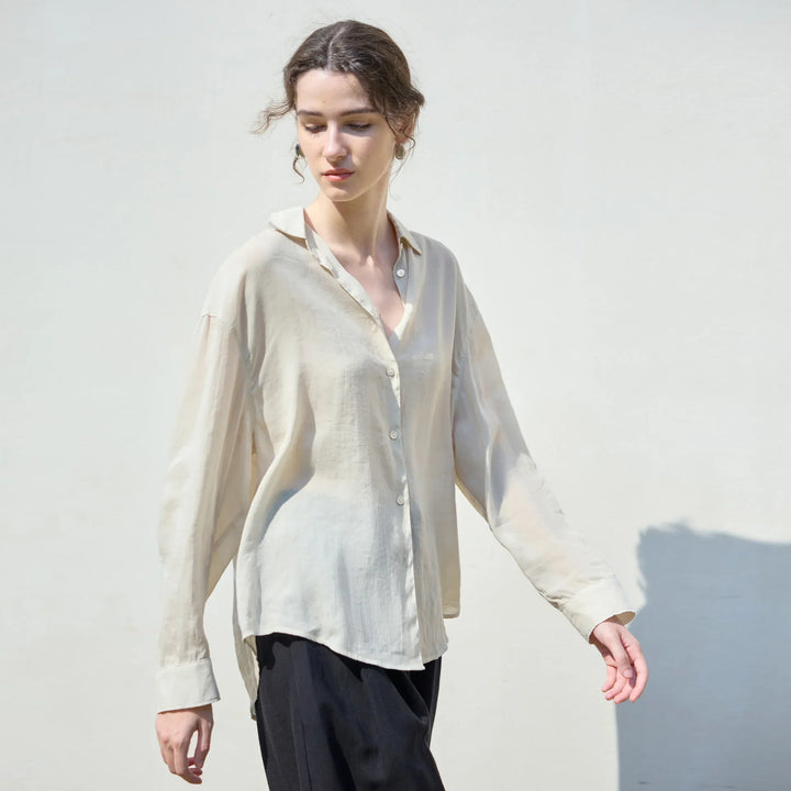 Olivia Bennet | Relaxed Ramie Button Down