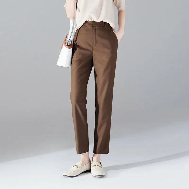 Olivia Bennet | High-Waist Trousers for Women in Elegant Fit, Black