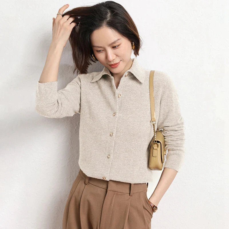 Olivia Bennet | Wool Polo for Women in Classic Fit, Navy
