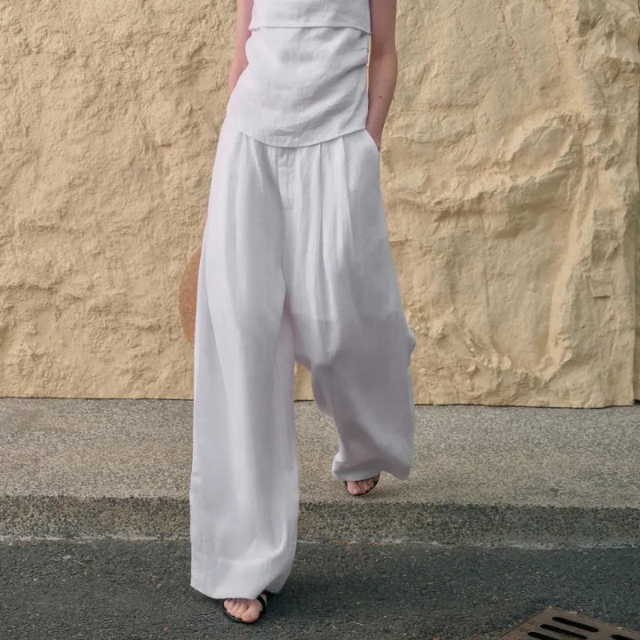 Olivia Bennet | Pleated Wide Leg Linen Pant